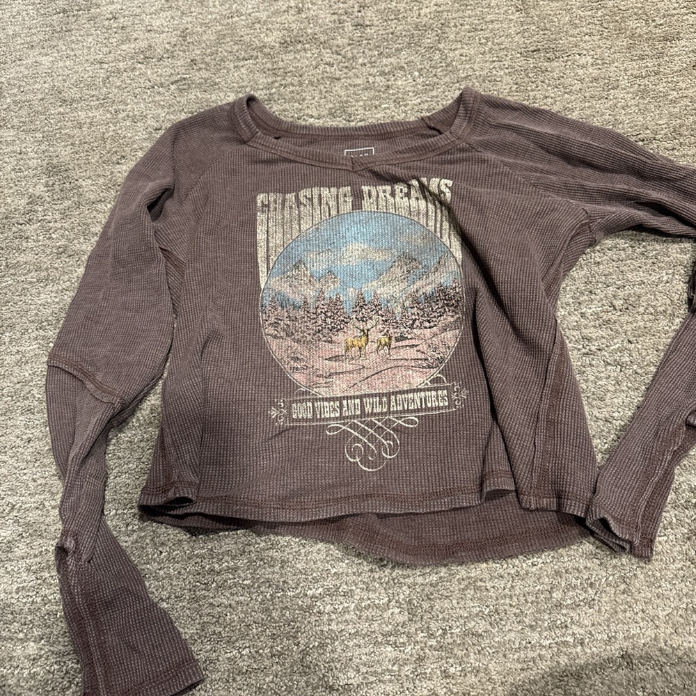 Women's Long Sleeve Graphic Tee - Brown